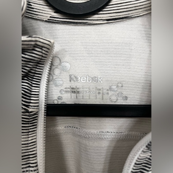 Reebok, xs workout jacket - Picture 3 of 3